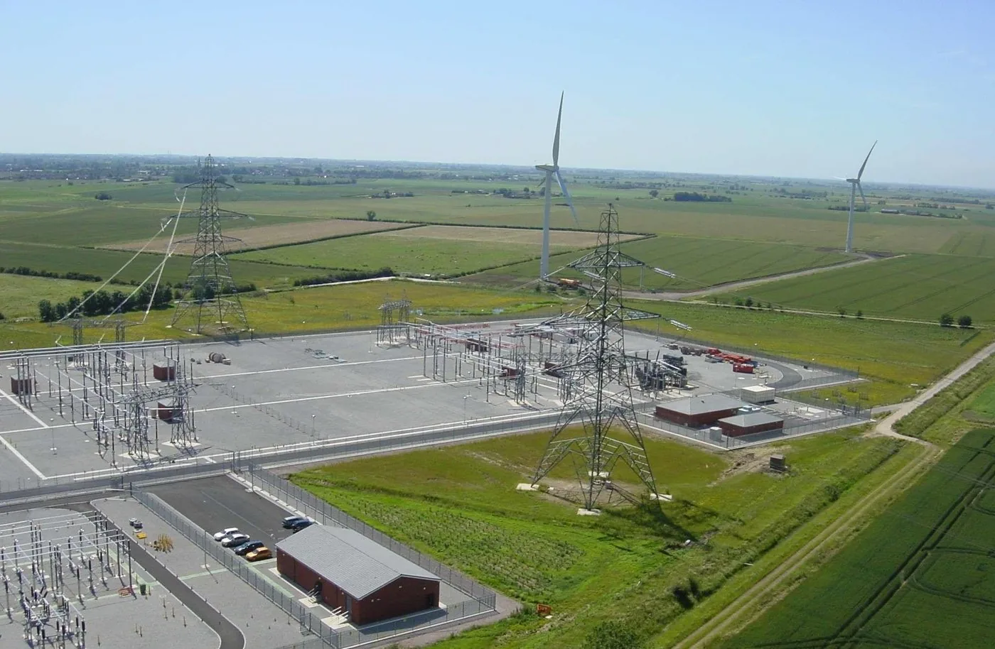 Curtailment mitigation with storage for a 42 MWp PV project, Grantham (UK)