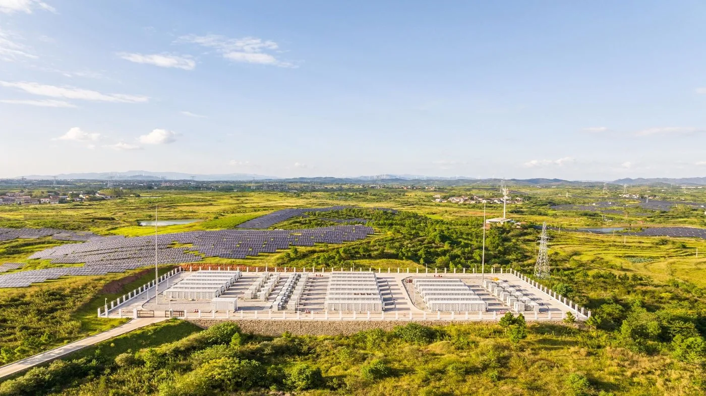 Sponsor's technical advisor on the project finance of a 390 MW / 1.5 GWh hybrid portfolio, Spain